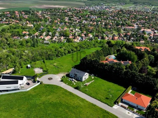 Eladó telek Budajenő 6134 nm