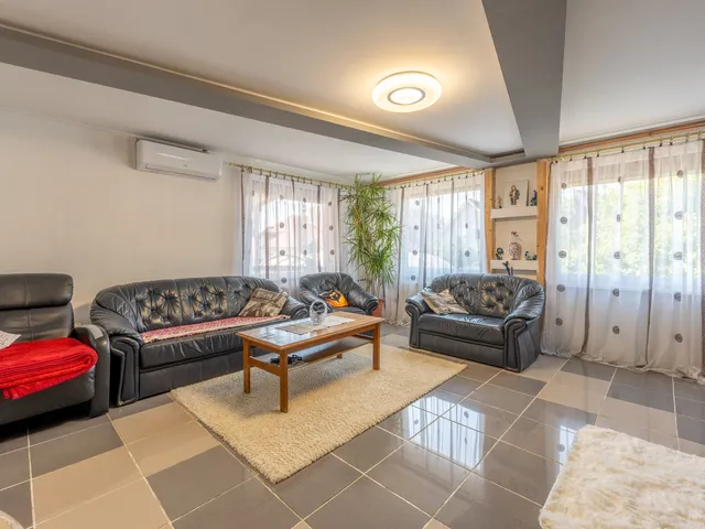 Eladó ház Halásztelek 230 nm