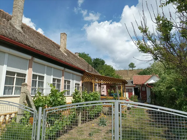 Eladó ház Szebény 92 nm