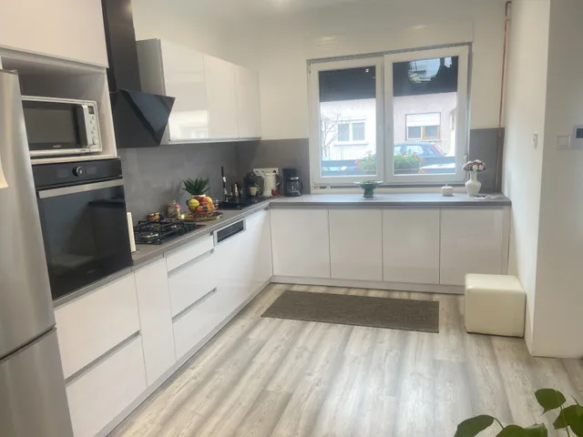 Eladó ház Baja, Szállásváros 110 nm