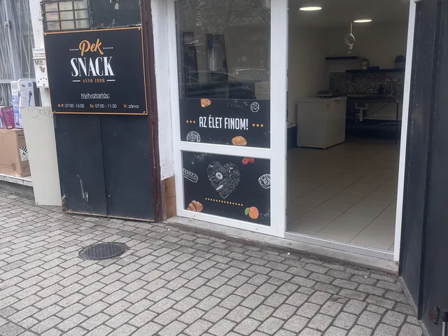 Eladó kereskedelmi és ipari ingatlan Baja, Belváros 19 nm