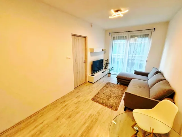 Kiadó lakás Budapest XI. kerület, Albertfalva, Törökverő út 39 nm