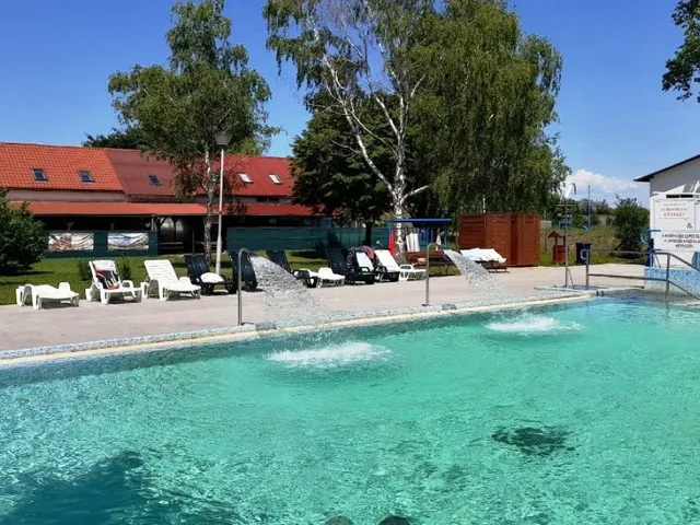 Eladó ház Tóalmás, Fő út 80 nm