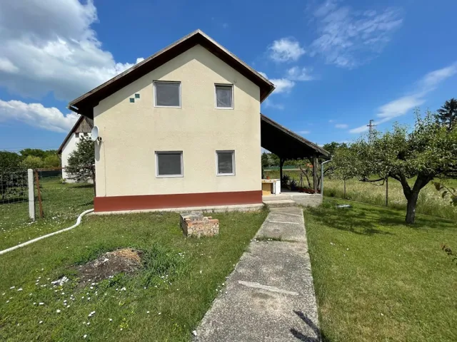 Eladó ház Áporka 160 nm