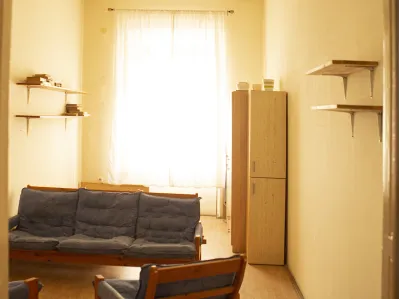 Eladó lakás Budapest VII. kerület, Ligetváros, 25nm-es, egyszobás, utcai 25 nm