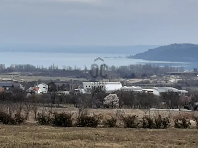 Eladó telek Balatonfüred 6071 nm