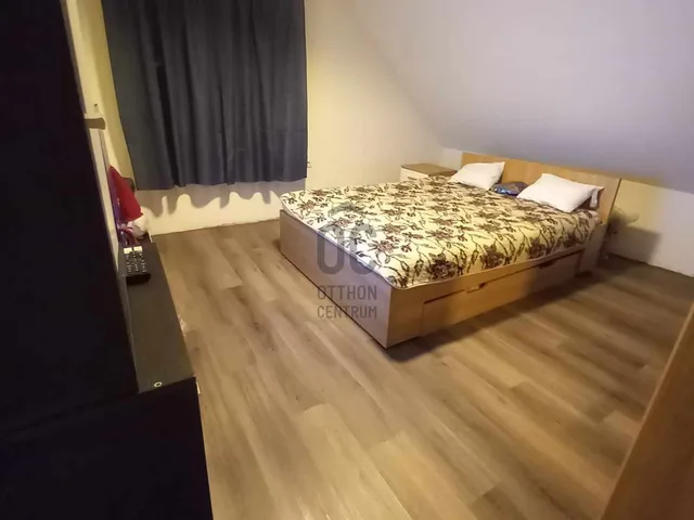 Eladó ház Lesencetomaj 240 nm