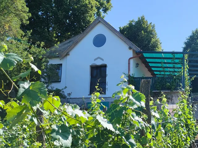 Eladó üdülő és hétvégi ház Raposka 108 nm