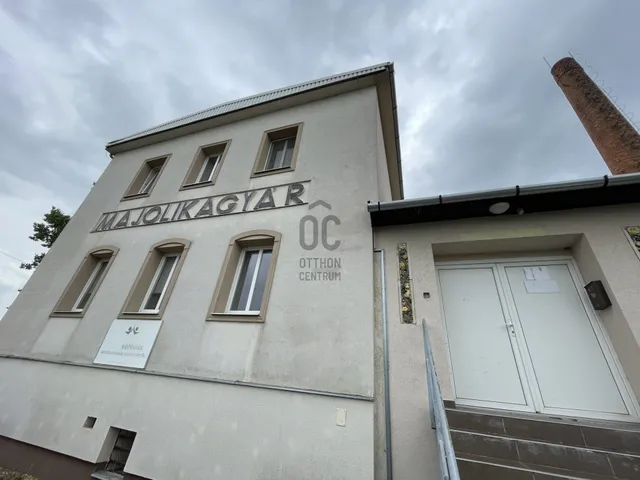 Eladó kereskedelmi és ipari ingatlan Hódmezővásárhely 6000 nm