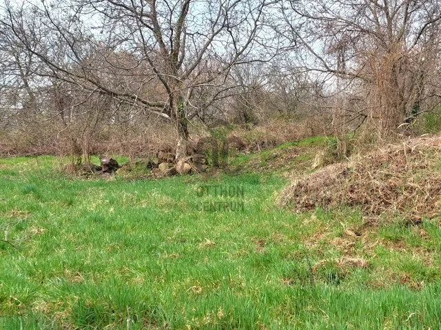 Eladó telek Badacsonytomaj 2879 nm