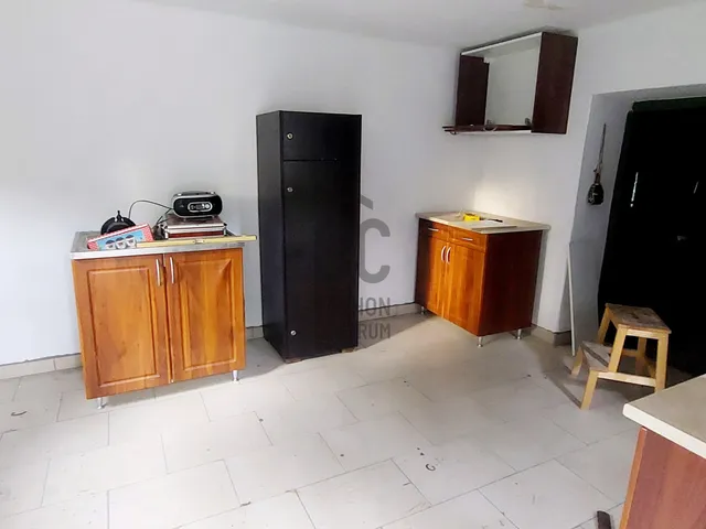 Eladó nyaraló Lesenceistvánd 40 nm