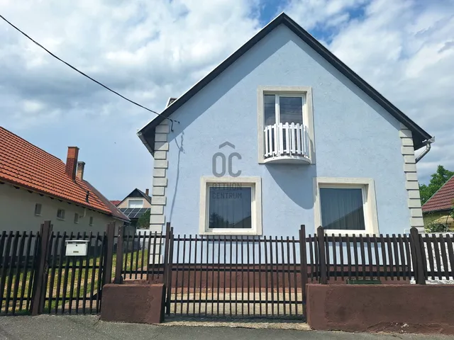 Eladó ház Tapolca, Kertváros 200 nm