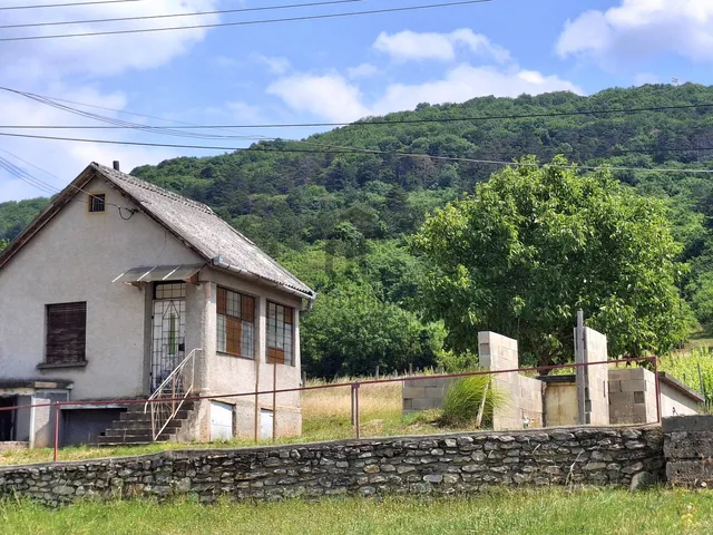 Eladó nyaraló Csabrendek 82 nm