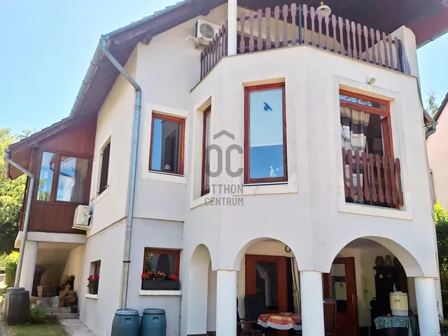 Eladó ház Badacsonytomaj 220 nm