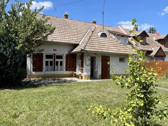 Eladó ház Lesenceistvánd 120 nm
