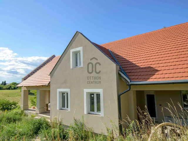 Eladó ház Cserszegtomaj 211 nm
