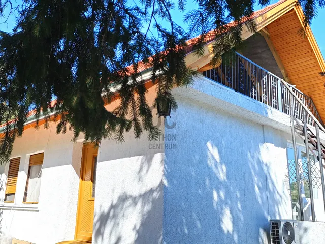Eladó ház Ábrahámhegy 135 nm
