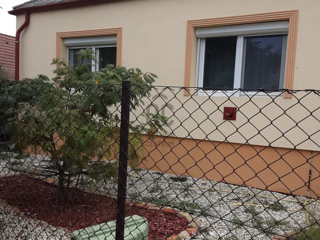 Eladó ház Gyulakeszi 65 nm