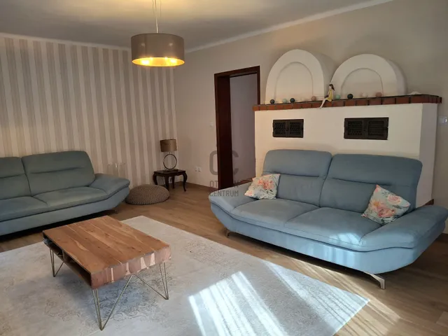 Eladó ház Alsóörs 320 nm