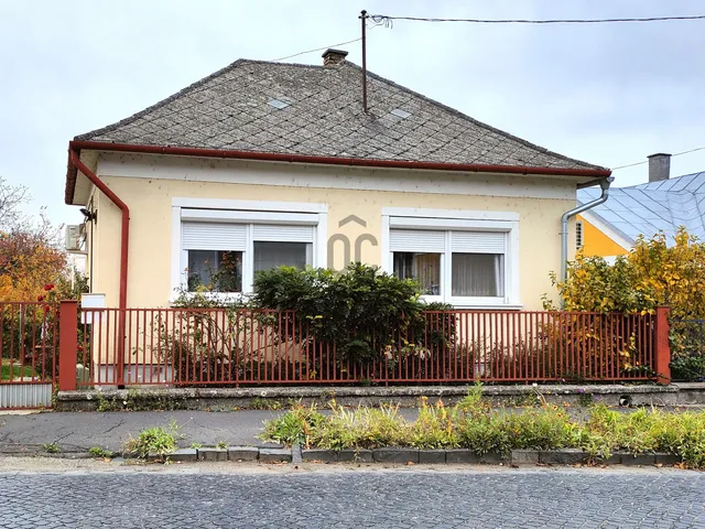 Eladó ház Badacsonytördemic 86 nm