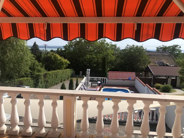 Eladó ház Vonyarcvashegy 120 nm