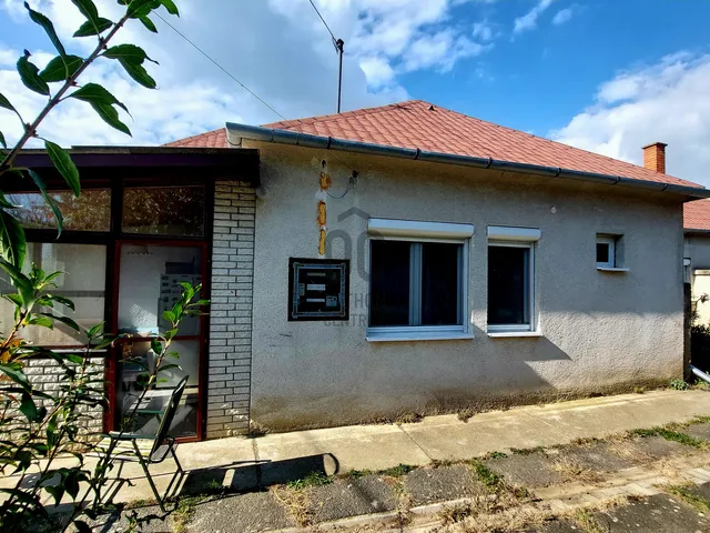 Eladó ház Nemesgulács 102 nm