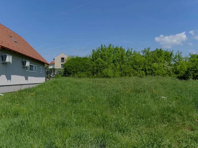 Eladó telek Köveskál 1377 nm