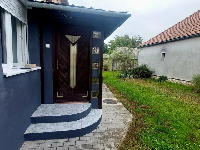 Eladó lakás Tapolca, Belváros 38 nm