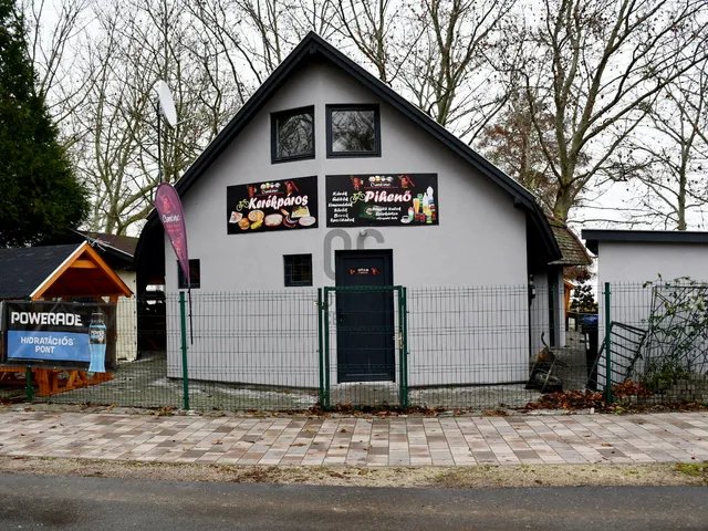 Eladó kereskedelmi és ipari ingatlan Balatongyörök 54 nm