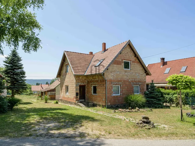 Eladó ház Hegymagas 130 nm