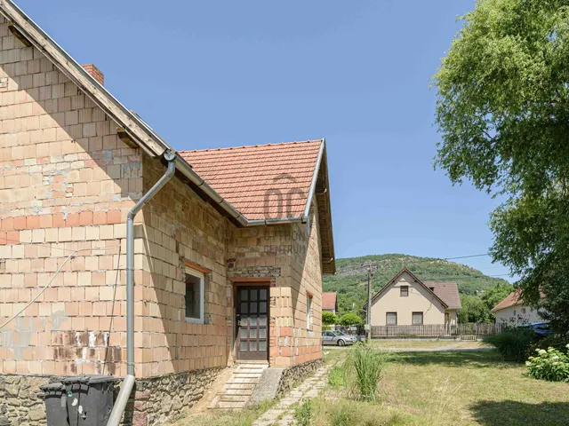 Eladó ház Hegymagas 130 nm