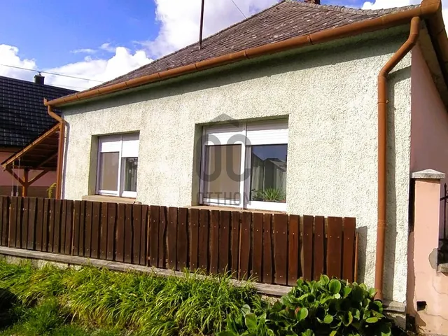 Eladó ház Sümeg 84 nm