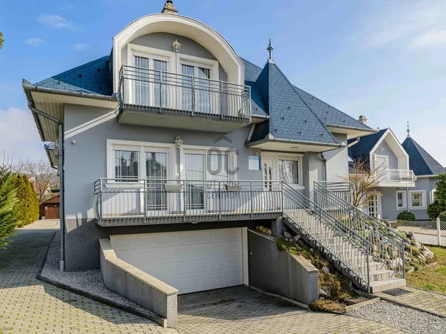 Eladó ház Gyenesdiás 320 nm