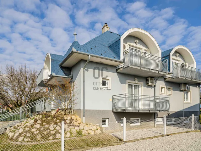 Eladó ház Gyenesdiás 320 nm