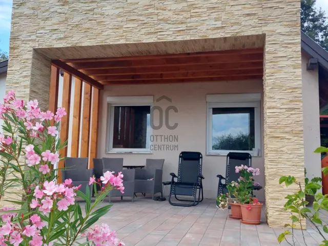 Eladó üdülő és hétvégi ház Révfülöp 110 nm