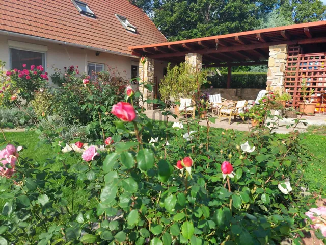 Eladó üdülő és hétvégi ház Révfülöp 110 nm