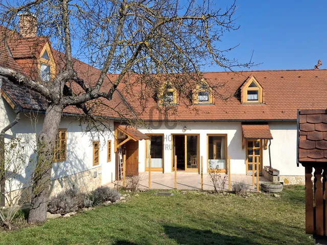 Eladó ház Nagyvázsony 202 nm