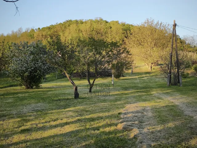 Eladó telek Badacsonytomaj 3237 nm