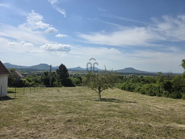 Eladó telek Zalahaláp 1670 nm