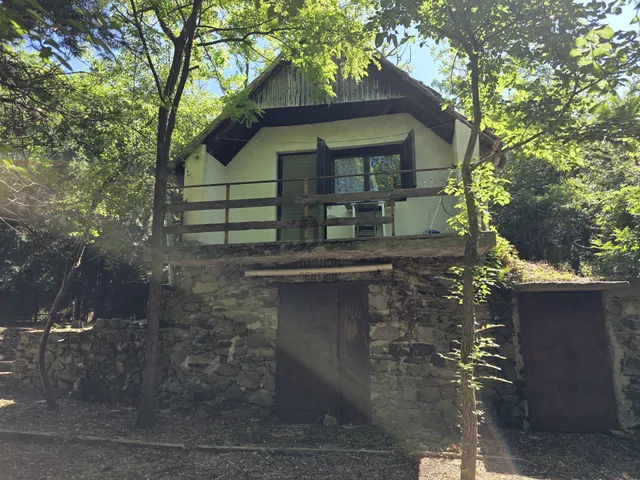 Eladó nyaraló Hegymagas 70 nm