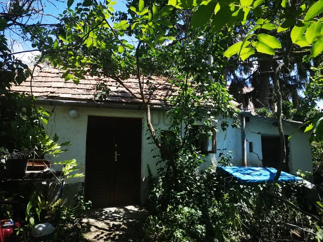 Eladó telek Sümeg 1595 nm