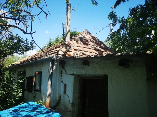 Eladó telek Sümeg 1595 nm