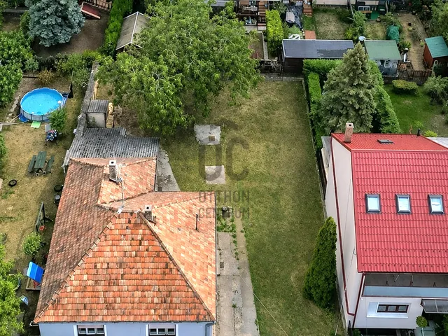 Eladó ház Tapolca, Kertváros 560 nm