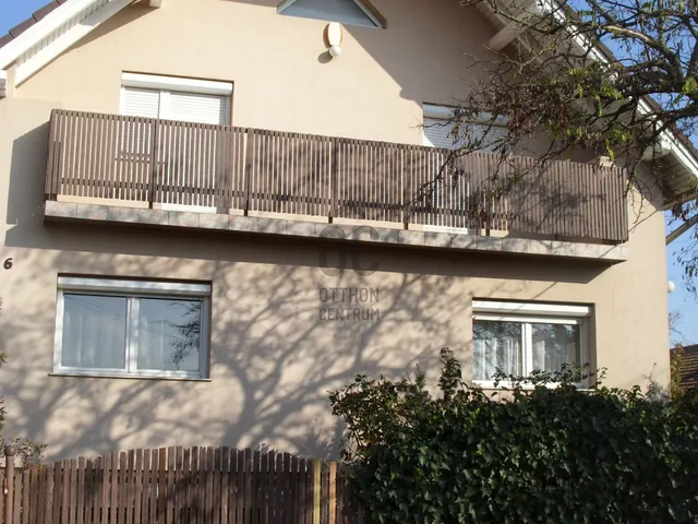 Eladó ház Érd, Vincellér 300 nm