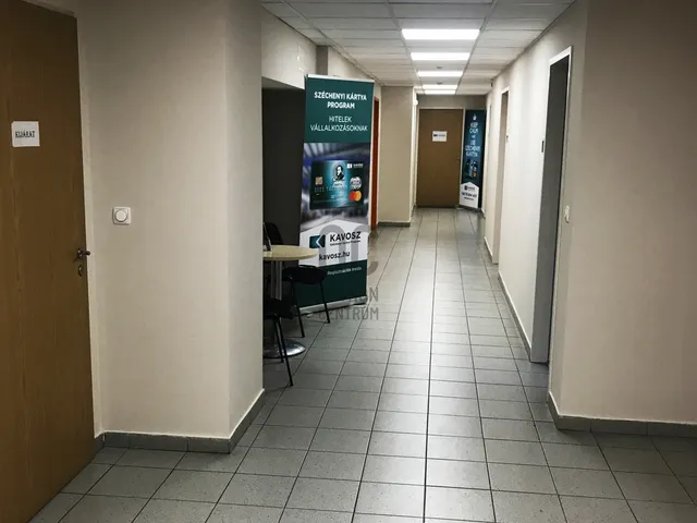 Eladó kereskedelmi és ipari ingatlan Budapest IV. kerület, Újpest 240 nm