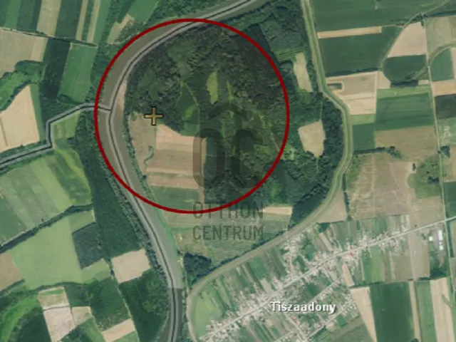 Eladó mezőgazdasági ingatlan Tiszaadony 3035 nm