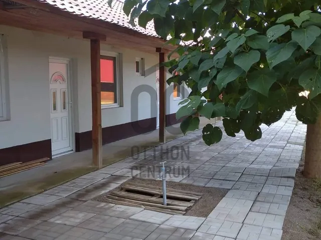 Eladó ház Szamossályi 210 nm