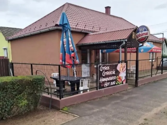 Eladó kereskedelmi és ipari ingatlan Vásárosnamény 100 nm