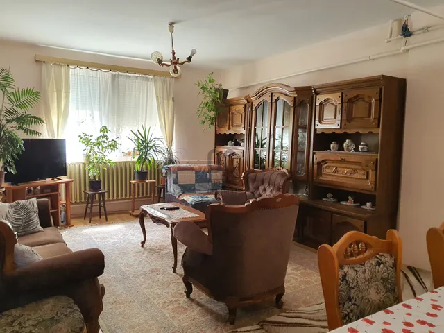 Eladó ház Komoró 140 nm