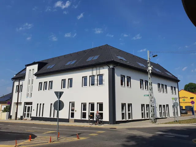 Kiadó kereskedelmi és ipari ingatlan Kisvárda 180 nm